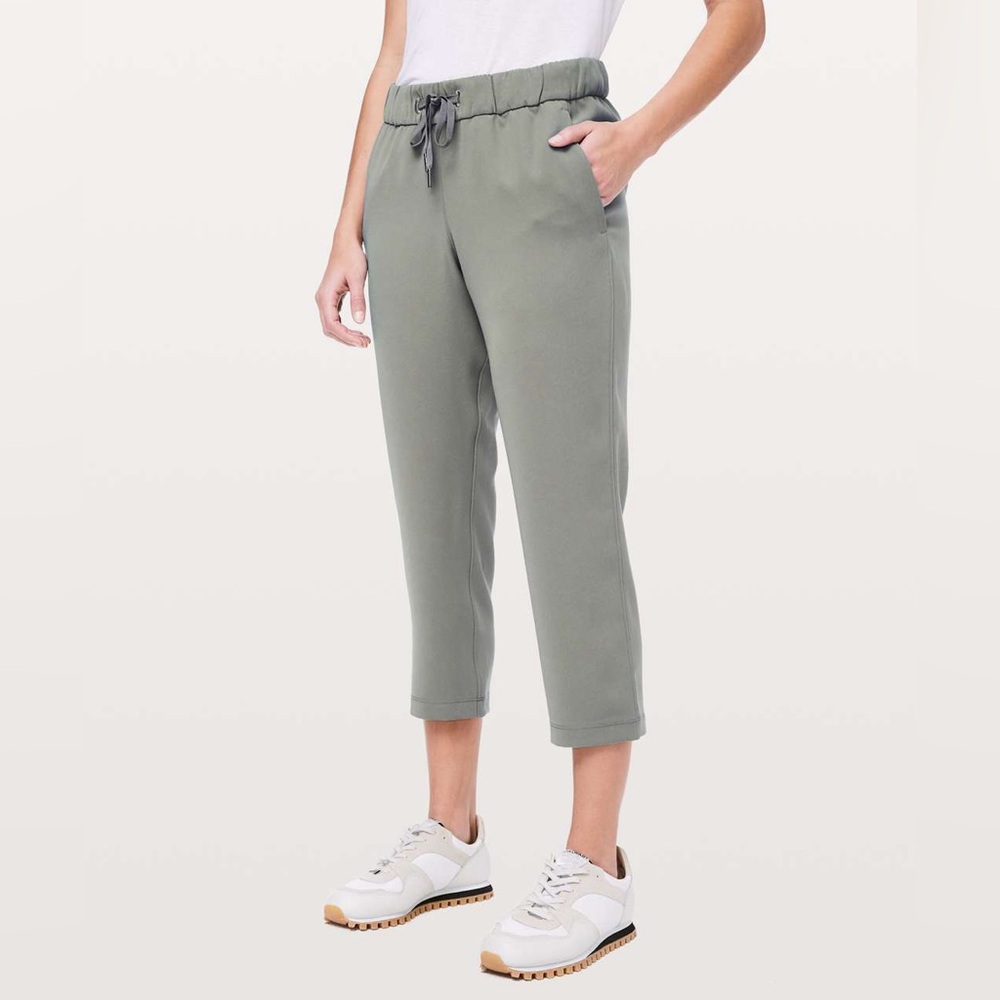 lululemon athletica Olive Cropped Jogger Pants